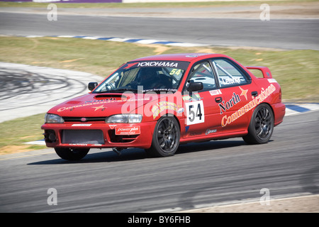Ein Subaru WRX im australischen Club Motorsport Barbagallo Raceway Perths verwendet wird. Stockfoto