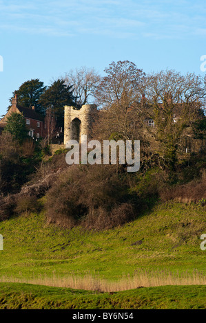 Bis der Strang Tor Winchelsea East Sussex England anzeigen Stockfoto