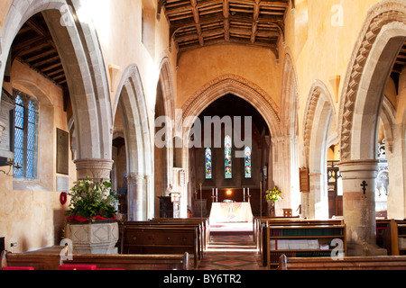 Innenraum der St. Michael Kirche in Land Dorf Aldbourne, Wiltshire, England, Großbritannien Stockfoto