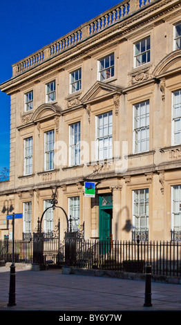 Die georgischen Fassade des Lloyds TSB in typischen provinziellen englischen Country Stadt Trowbridge, Wiltshire, England, Großbritannien Stockfoto
