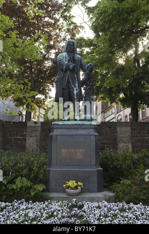 Statue von Johann Sebastian Bach vor Bachhaus Museum, Geburtsort von Johann Sebastian Bach, Eisenach, Thüringen, Deutschland, Euro Stockfoto