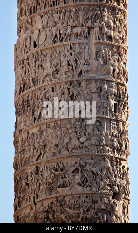 Marcus Aurelius Column in der Nähe von Piazza Colonna Rom Italien Stockfoto