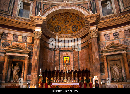 Pantheon in Rom Altar Stockfoto