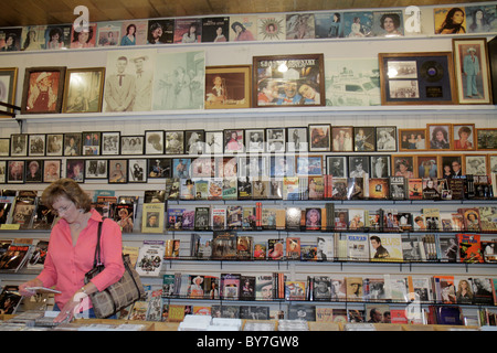 Tennessee Nashville, Music City USA, Downtown, Lower Broadway, Strip, Ernest Tubb Record Shopping Shopper Shopper shoppen shoppen shoppen shoppen Markt Märkte Marktplatz BU Stockfoto