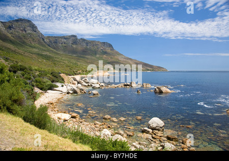 Blick auf Kap-Halbinsel - Bakoven und Ouderkraal Küste (Küstenstraße in Richtung Hout Bay) Stockfoto