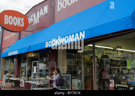 Tennessee, TN, Nashville, historische Hillsboro Village Nachbarschaft, Geschäft, Geschäfte, Unternehmen, Bezirk, Buchhandlung, Buchmann Bookwoman, Frauen, gebrauchte Bücher, Bücher, Outs Stockfoto