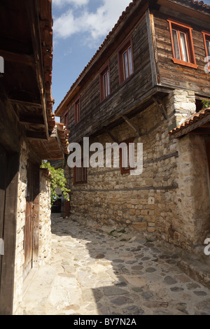 Gasse in der Altstadt von Nessebar, Bulgarien Stockfoto