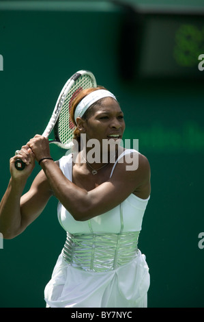 Serena Williams (USA) im Wettbewerb in der Nasdaq-100-Tennis, 26. März 2004. Stockfoto