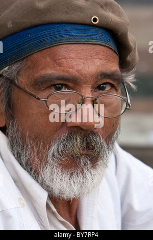 Kuba, Havanna. Bärtiger Mann. Stockfoto