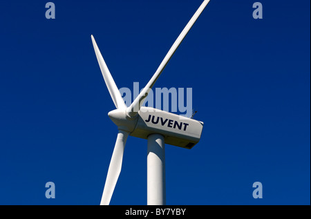 Rotorblätter einer Windkraftanlage, Juvent Windpark auf dem Mont Crosin, Kanton Jura, Schweiz Stockfoto