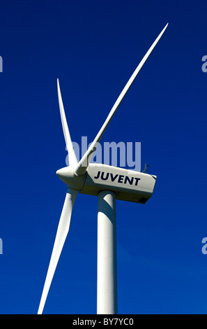 Rotorblätter einer Windkraftanlage, Juvent Windpark auf dem Mont Crosin, Kanton Jura, Schweiz Stockfoto