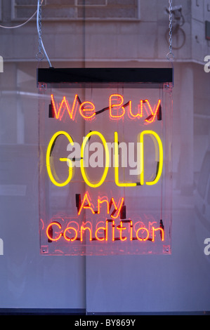 Wir kaufen Gold jede Bedingung Neon Ladenschild Brighton UK Stockfoto