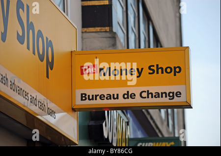 Die Geld-Shop und Bureau de Change Neon unterzeichnen in Brighton UK Stockfoto