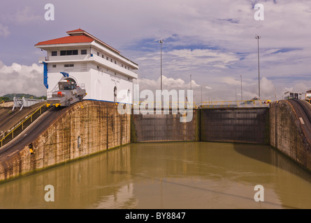 PANAMA - Miraflores-Schleusen am Panamakanal. Stockfoto