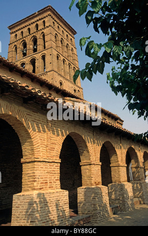 Glockenturm, die Zugehörigkeit zu der Kirche von San Lorenzo, Sahagun, Leon, Spanien. Stockfoto