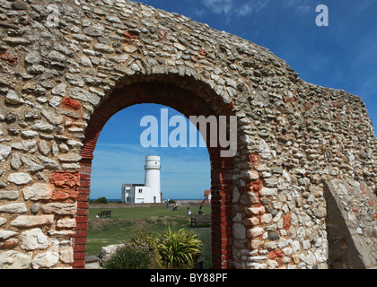 Abgebildet ist das Meer Stadt von Hunstanton in North Norfolk mit dem alten Leuchtturm.  Foto von Fabio De Paola Stockfoto