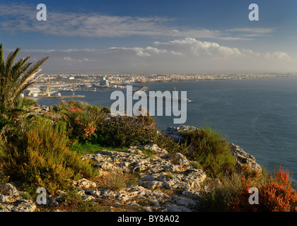 Der Hafen der Stadt und den Hafen von Safi in Marokko aus einen Blick auf den Atlantik. Stockfoto