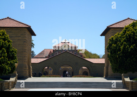 Stanford-Gedächtnis-Kirche auf dem Campus der Stanford University in Palo Alto, Kalifornien, USA. Stockfoto