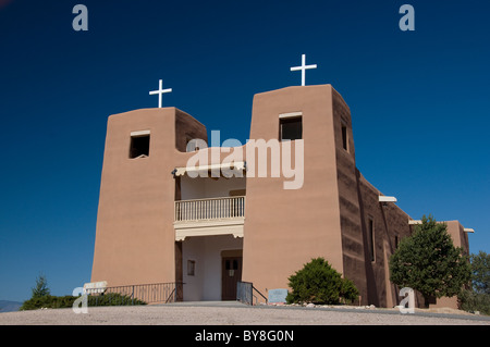 San Jose de Gracia katholische Kirche in Las Trampas, New Mexiko auf die Landstraße nach Taos Stockfoto