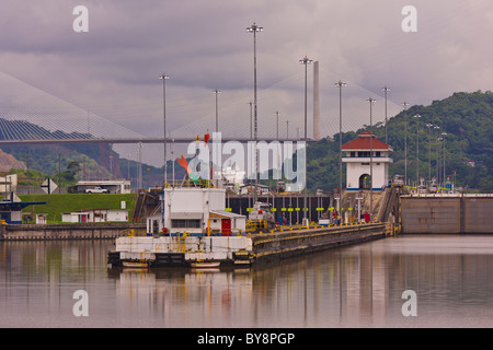 PANAMA - sperrt Pedro Miguel auf den Panama-Kanal. Stockfoto