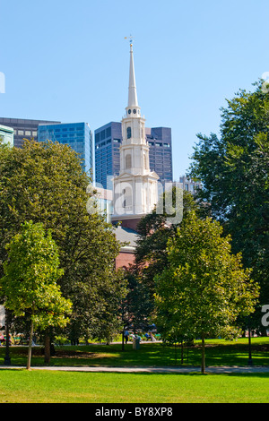 Tremont Street Church vom Boston Common gesehen Stockfoto