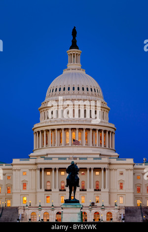 US Capitol Building mit Statue von Ulysses S. Grant im Vordergrund, Washington DC USA Stockfoto