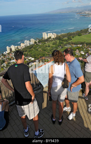 Wanderer am Diamond Head Krater State Monument Honolulu Hawaii Oahu Stockfoto