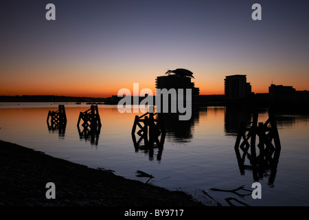 Cardiff Bay bei Dämmerung, Cardiff, Wales, UK Stockfoto