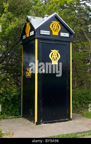 Altmodische AA-Box am Straßenrand Stockfoto