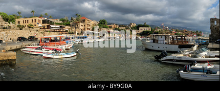 Angelboote/Fischerboote im Hafen von Byblos, UNESCO-Weltkulturerbe, Jbail, Jbeil, Libanon, Nahost, Westasien Stockfoto