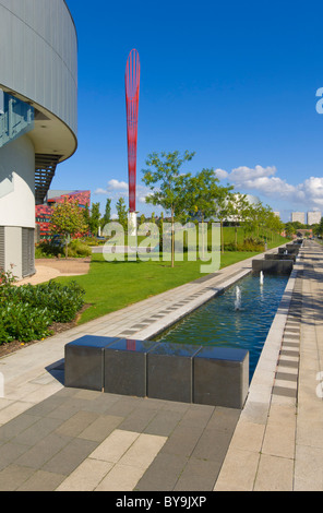 Nottingham University Business School und Aspire Sculpture Jubilee Campus Nottingham University Nottingham Nottinghamshire England GB GB Europa Stockfoto