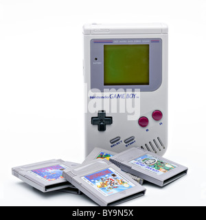 Game Boy 1989 mit Super Mario, Tetris, Spielmodule Stockfoto