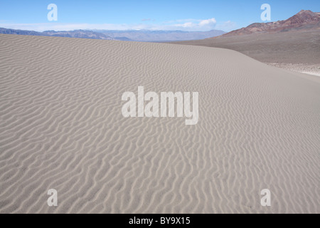 Der Sandstrand von 680 Fuß hoch Eureka Dünen im Death Valley Nationalpark Stockfoto