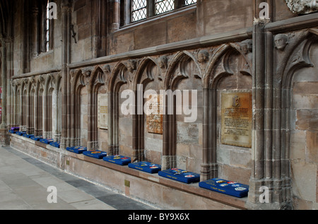 Norden Chor Gang, Kathedrale von Lichfield, Staffordshire, England, Vereinigtes Königreich Stockfoto