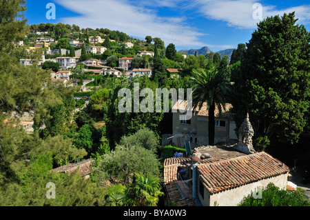 Blick auf die Berge in der Nähe von St. Paul de Vence, Cote d ' Azur, Alpes Maritimes, Provence, Frankreich Stockfoto