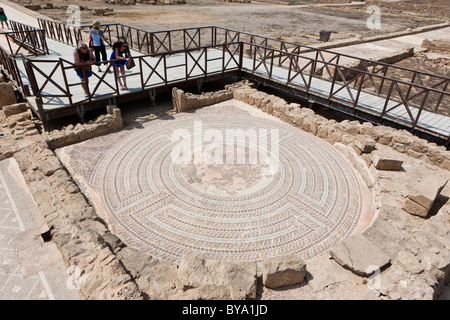 Mosaik-Fußboden, Ausgrabungsstätte, Kato Paphos Resort, Haus des Theseus, UNESCO-Weltkulturerbe, Paphos, Zypern Stockfoto