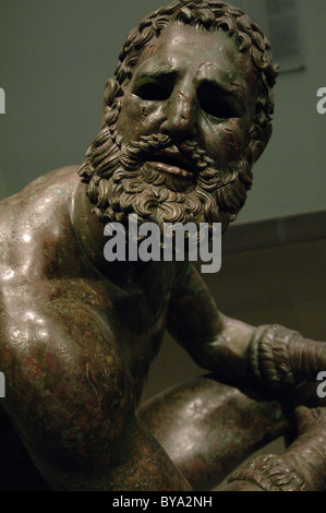 Griechische Kunst. Hellenistische. Boxer der Quirinal oder die Terme Boxer. Bronze-Skulptur aus der hellenistischen Zeit (1. Jahrhundert v. Chr.). Stockfoto