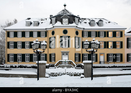 Cromford Herrenhaus im Winter, LVR Industriemuseum, Ratingen, Niederrhein Region, North Rhine-Westphalia, Deutschland, Europa Stockfoto