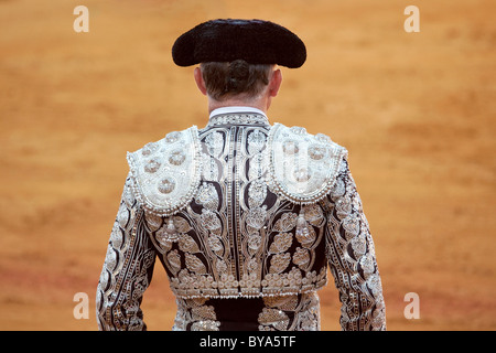 Torero, Matador in Tracht von hinten, Plaza de Toros De La Maestranza Bull Ring, Sevilla, Andalusien, Spanien, Europa Stockfoto