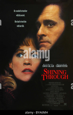 Durchschimmern Jahr: 1992 USA / UK Regie: David Seltzer Michael Douglas, Melanie Griffith Filmplakat (USA) Stockfoto