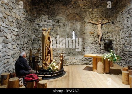 Kapelle des Heiligen Franziskus und der Heiligen Klara von Assisi, ehemalige Kapelle der Toblburg Burg, Spuren des Heiligen Franziskus, Sand in Taufers Stockfoto