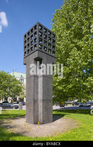 Denkmal für die Opfer der Nazi-Tyrannei von Andreas Sobeck, 1985, am Platz der Opfer des Artikelfolge quadratisch Stockfoto