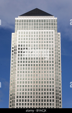 One Canada Square Wolkenkratzer in Canary Wharf, Canary Wharf Tower, mit 50 Stockwerke, Docklands, London, England Stockfoto