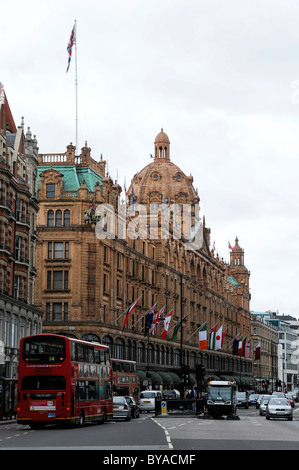 Vorderansicht, Luxus Kaufhaus Harrods, London, England, Vereinigtes Königreich, Europa Stockfoto