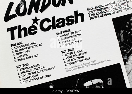 Tracks und Bandmitglieder aufgeführt auf der Rückseite eine Schallplatte von the Clash: London Calling. Stockfoto