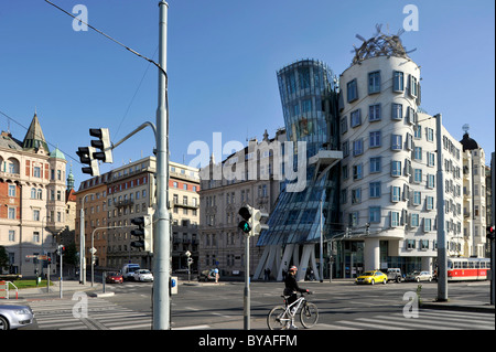 Tanzende Haus oder Ginger und Fred, Frank Gehry, Prag, Böhmen, Tschechische Republik, Europa Stockfoto