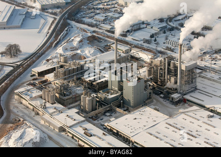 Luftaufnahme, Egger Holzwerkstoffe Brilon GmbH & Co. KG, Brilon, Nordrhein-Westfalen, Deutschland, Europa Stockfoto