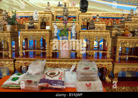 Malaysia, Insel Penang. Thai-buddhistischer Tempel (aka Wat Chaiyamangalaram), 4. größten liegenden Buddha der Welt. Stockfoto