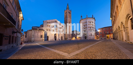 Duomo (Kathedrale) und Baptisterium, Parma, Emilia-Romagna, Italien Stockfoto