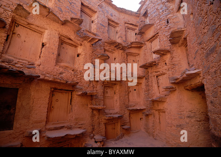 Befestigte Getreidespeicher der Amtoudi im Anti-Atlas, Marokko, Afrika Stockfoto